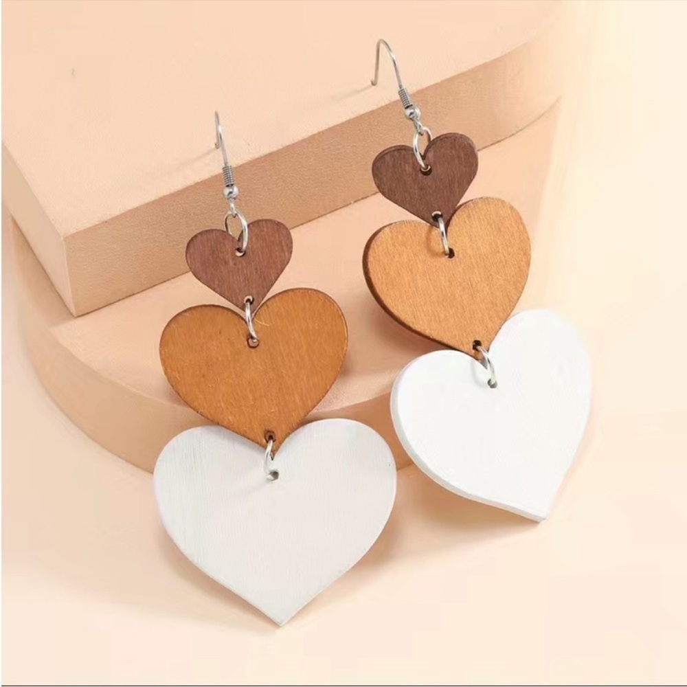 Natural Heart Dangle Earrings